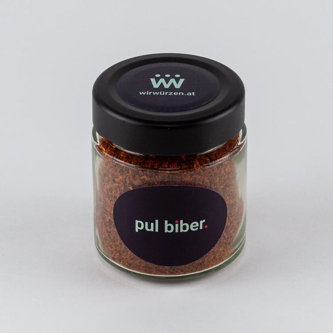 Pul Biber 150 g Glas – Pul Biber Chili-Flocken, würzig und fruchtig-scharf, ideal für orientalische Gerichte