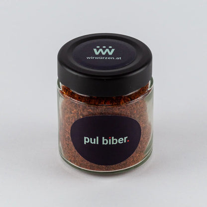 Pul Biber 150 g Glas – Pul Biber Chili-Flocken, würzig und fruchtig-scharf, ideal für orientalische Gerichte